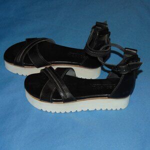 NEW  BEDSTU CARROLL BLACK LEATHER PLATFORM SANDALS  sz 6.5